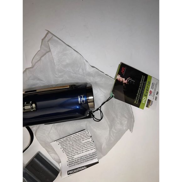 JVC GZ-HD300AU HD VIDEO PLUS20X OPTICAL ZOOM Full HD And Extras! New, Never Used - Picture 4 of 11